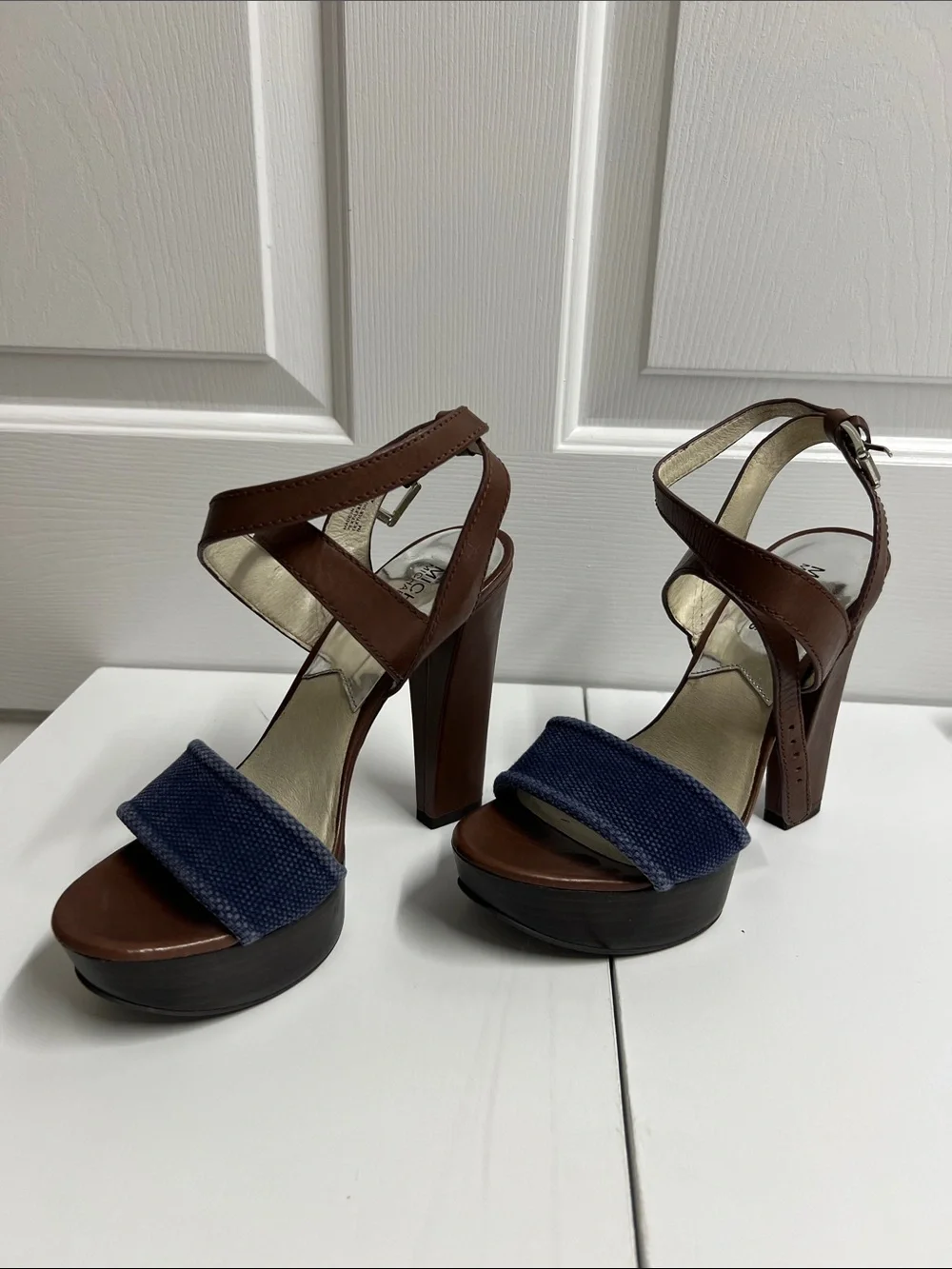 Michael Kors women’s Platforms Chunky Heels 5” new no box - Picture 1 of 8
